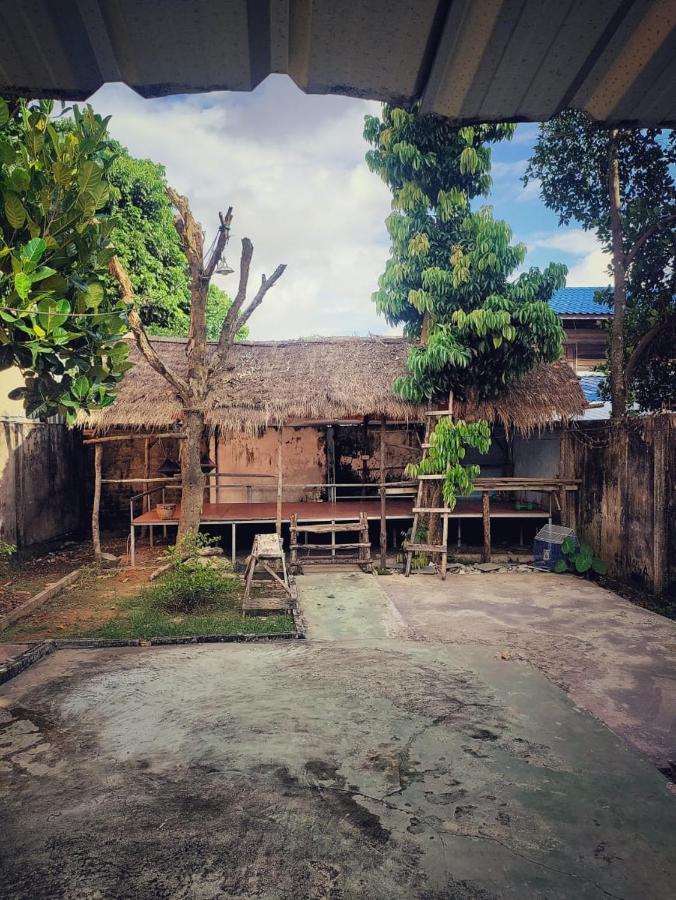 Naga Hostel & Cafe ثاكيك المظهر الخارجي الصورة